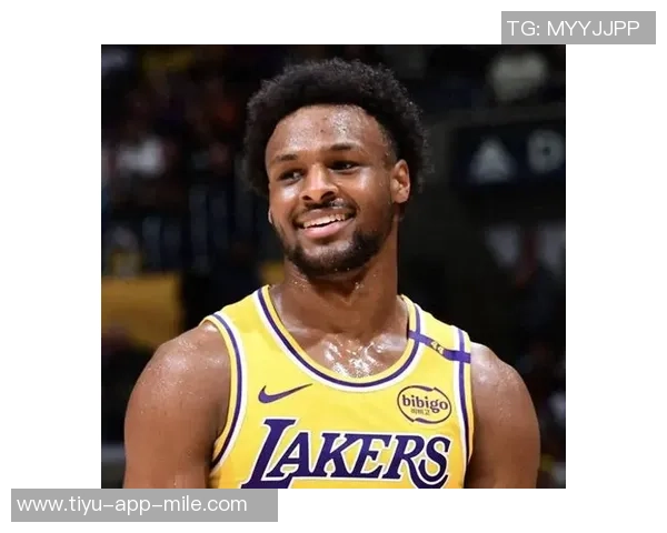 夸梅直言布朗尼一年无进步威少积极跑动更具价值